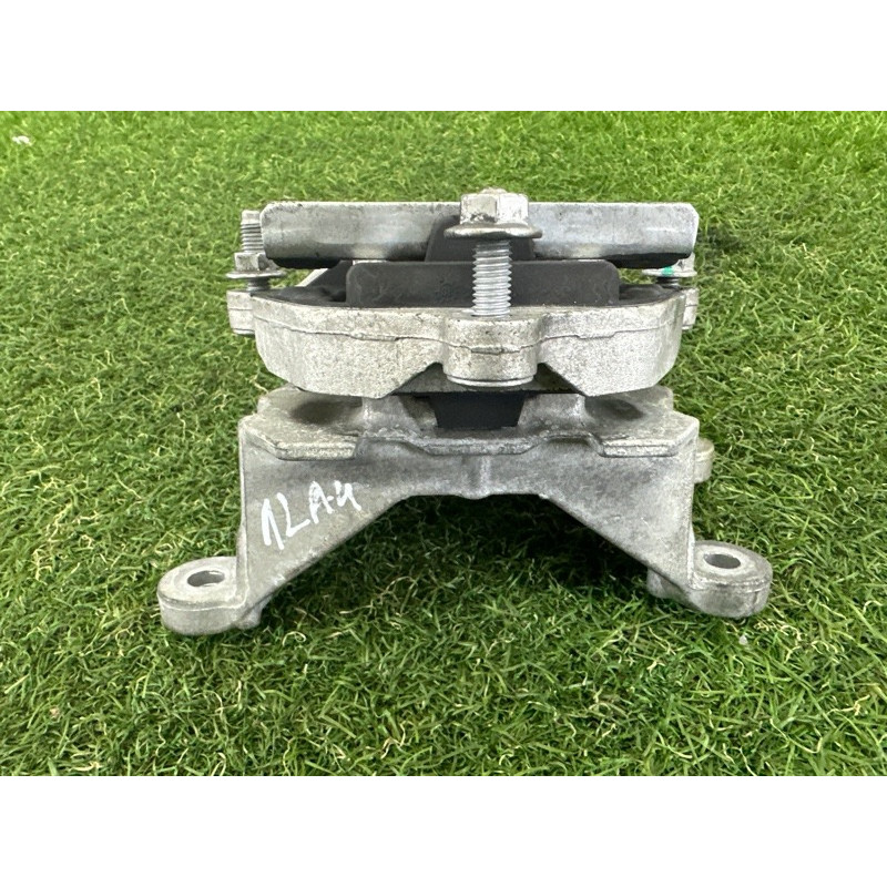 Подушка КПП (трансмиссия) AUDI A4 B8 2012 2.0 CAEB 8K0399115T