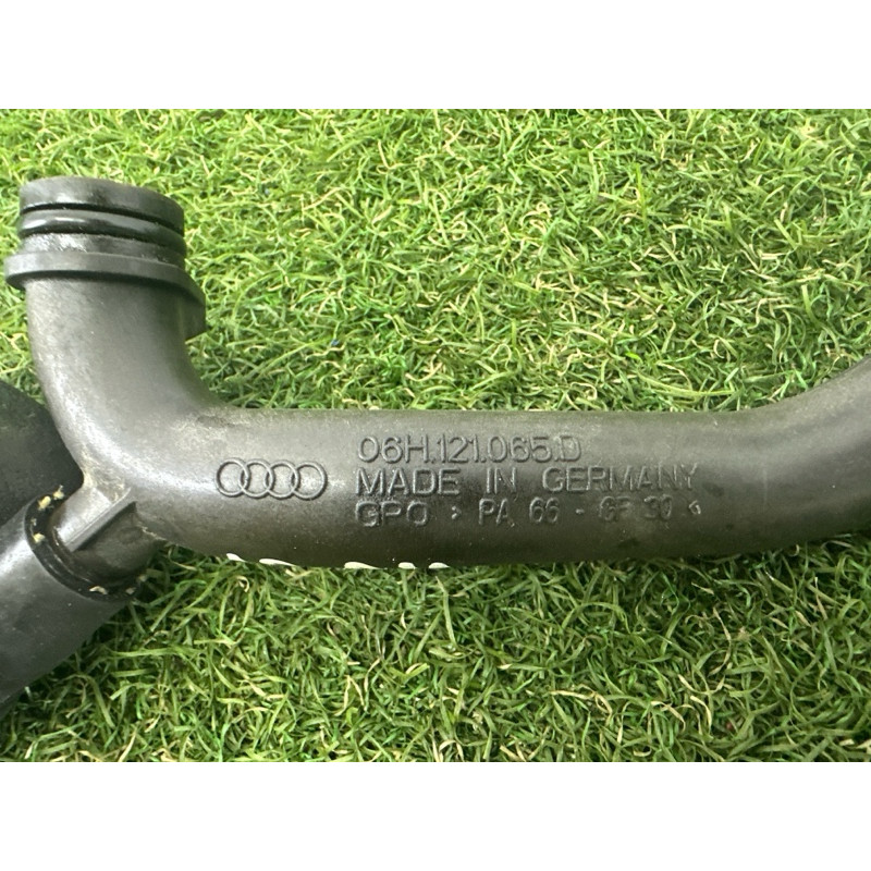 Помпа (система охлаждения) AUDI A4 B8 2012 2.0 CAEB 06H965561