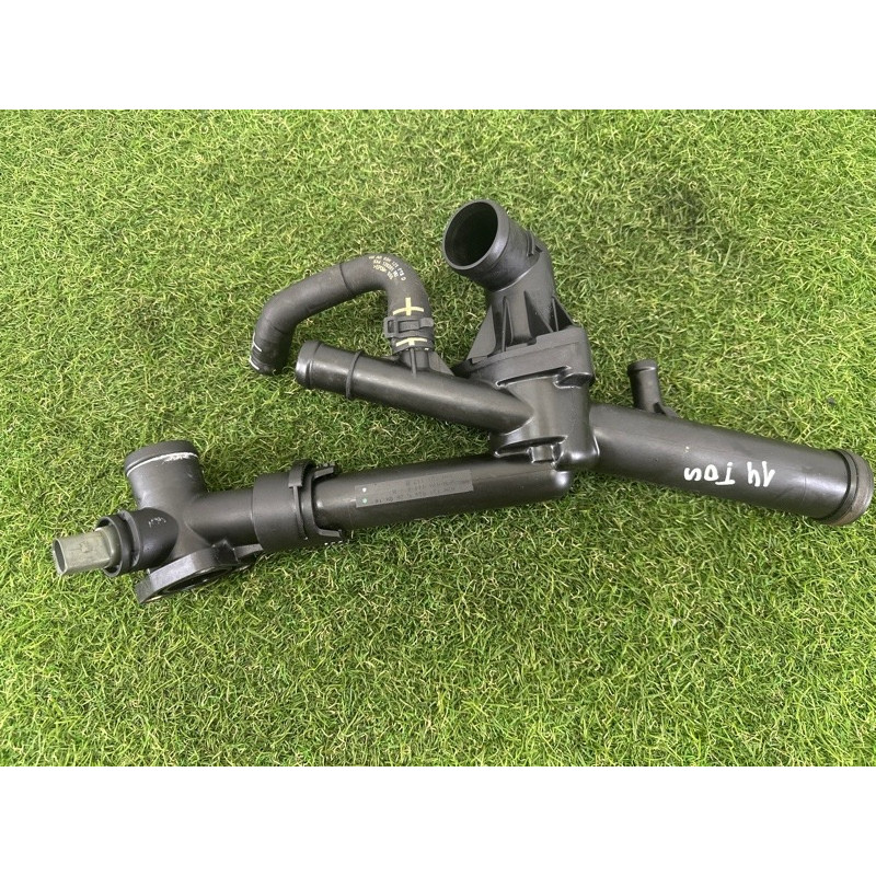 Корпус термостата (система охлаждения) Volkswagen Touareg NF 2015 3.6 CGRA 03H121117B