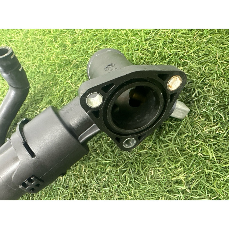 Корпус термостата (система охлаждения) Volkswagen Touareg NF 2015 3.6 CGRA 03H121117B