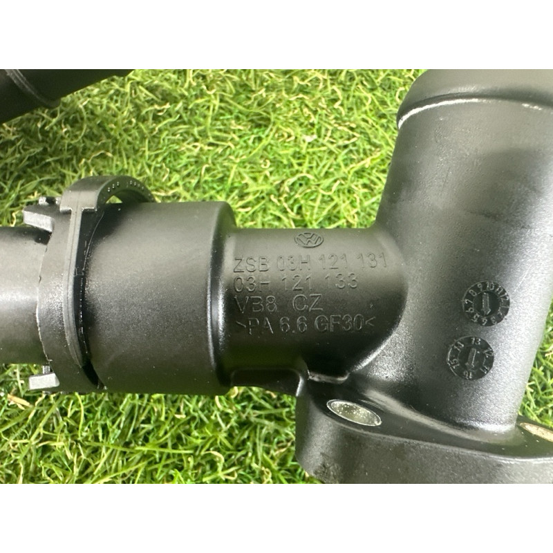 Корпус термостата (система охлаждения) Volkswagen Touareg NF 2015 3.6 CGRA 03H121117B