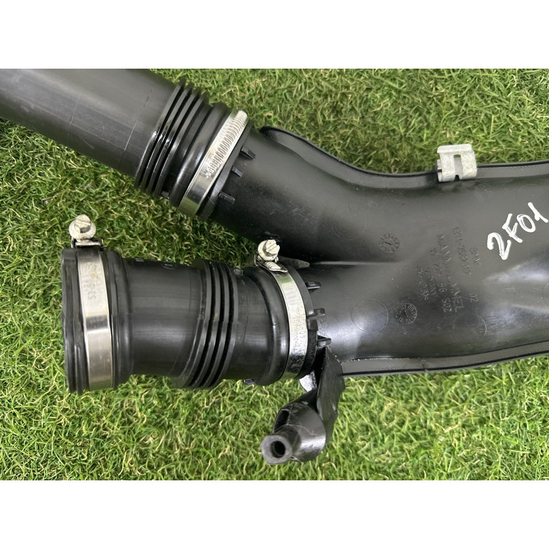 Патрубок (система охлаждения) BMW 7-series F01 2011 3.0 N54 13717582312