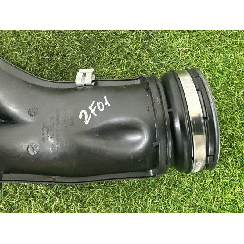 Патрубок (система охлаждения) BMW 7-series F01 2011 3.0 N54 13717582312