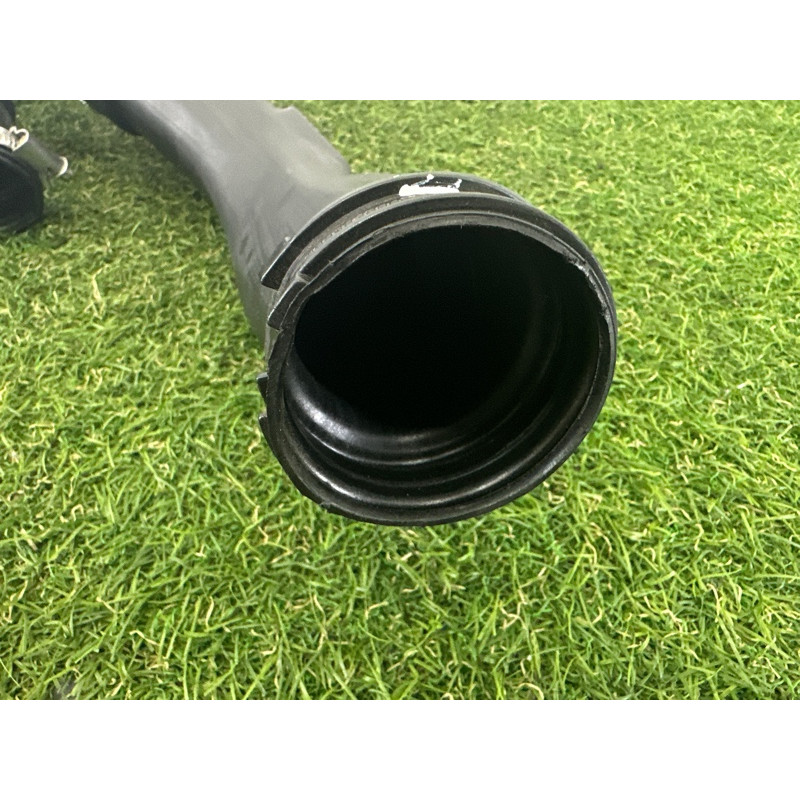 Патрубок (система охлаждения) BMW 7-series F01 2011 3.0 N54 13717582312