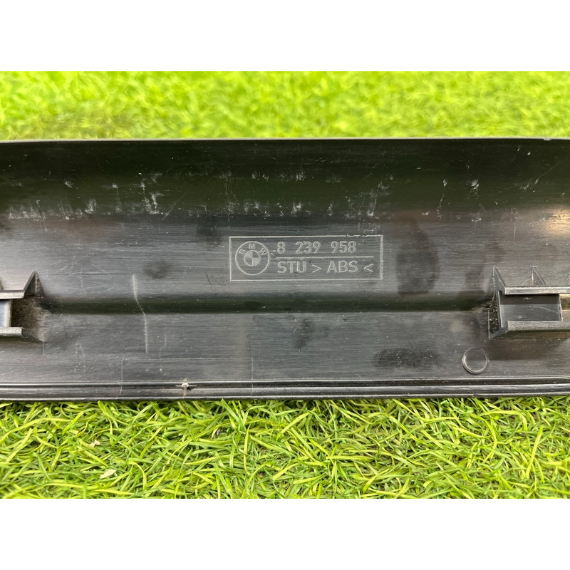 Накладка на поріг (кузов і елементи) BMW 3-series E46 8239958
