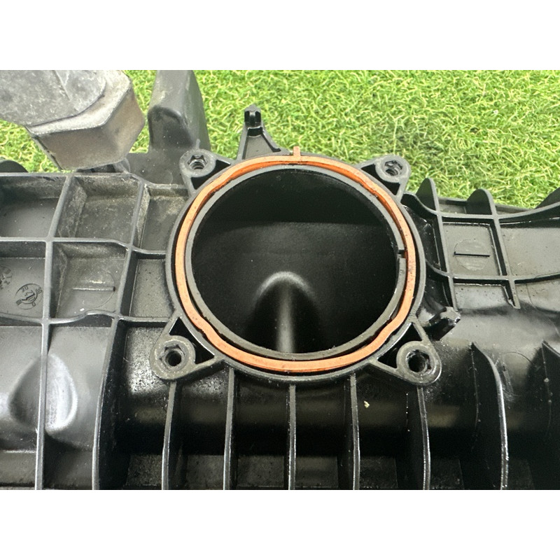 Коллектор впускной (впускная система) AUDI A3 8V 2015 1.8 CNSB 06L133201AA