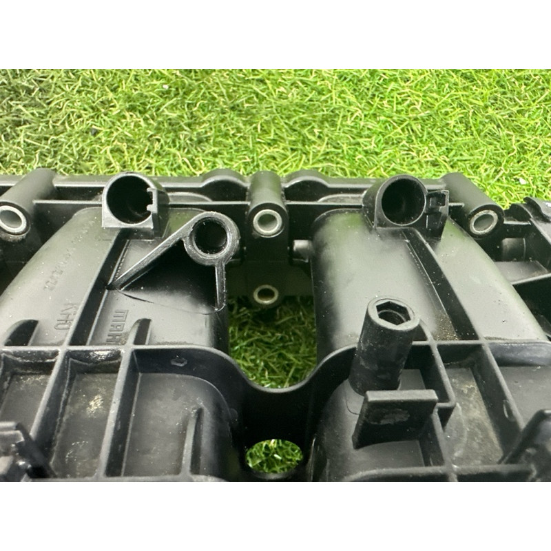 Коллектор впускной (впускная система) AUDI A3 8V 2015 1.8 CNSB 06L133201AA