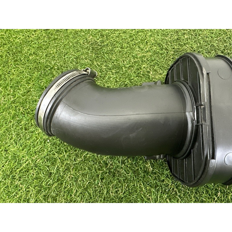 Патрубок воздушного фильтра (впускная система) BMW 5-series F10 2015 2.0 N20 13717612094