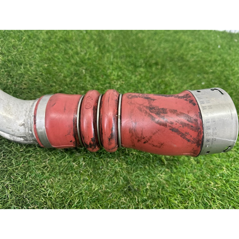 Патрубок интеркулера (двигатель и элементы) BMW 7-series F01 2011 3.0 N54 13717582313