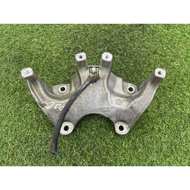 Кронштейн КПП (трансмиссия) BMW 7-series F01 2011 3.0 N54 22326777611