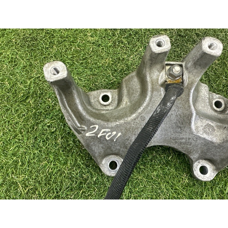 Кронштейн КПП (трансмиссия) BMW 7-series F01 2011 3.0 N54 22326777611