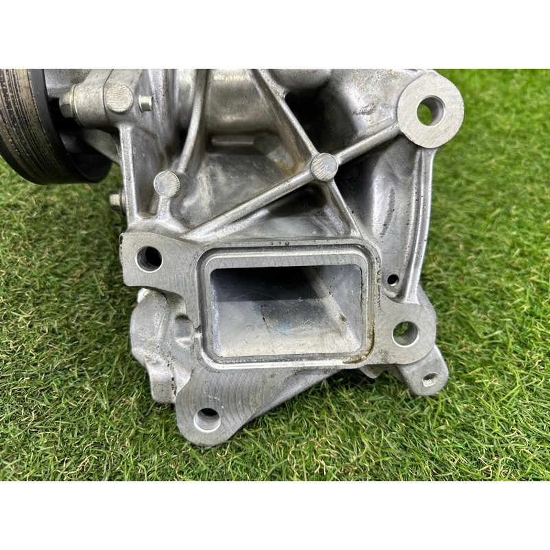 Помпа (система охлаждения) Nissan Rogue T33 2021 2.5 PR25DD 210136RA0A