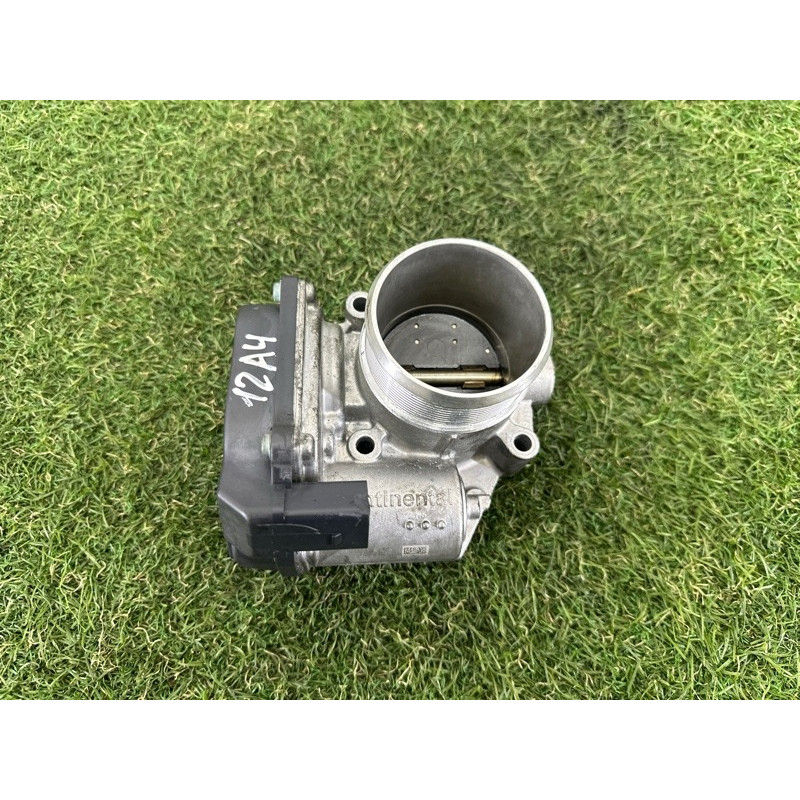 Дроссельная заслонка (электрика двигателя) AUDI A4 B8 2012 2.0 CAEB 06F133062Q