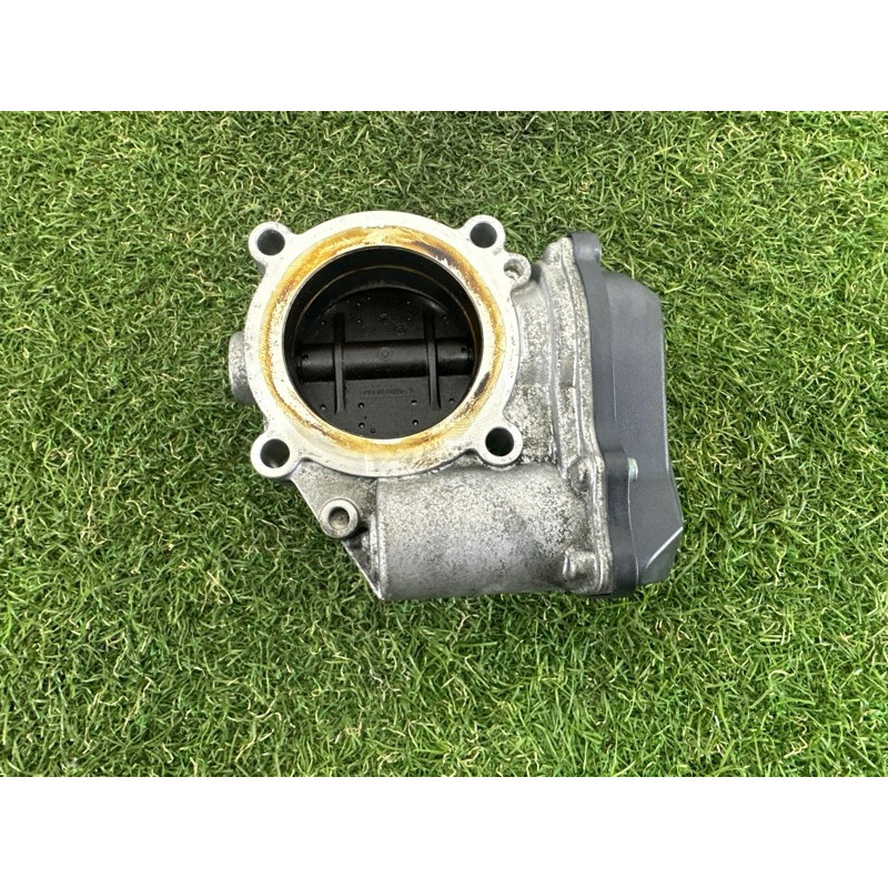 Дроссельная заслонка (электрика двигателя) AUDI A4 B8 2012 2.0 CAEB 06F133062Q