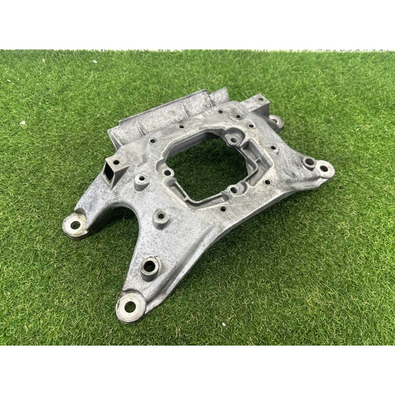 Кронштейн КПП (трансмиссия) AUDI A4 B8 2012 2.0 CAEB 8K0399263K