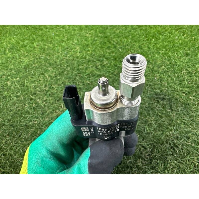 Форсунка топливная (топливная система) BMW 7-series F01 2011 3.0 N54 13538616079