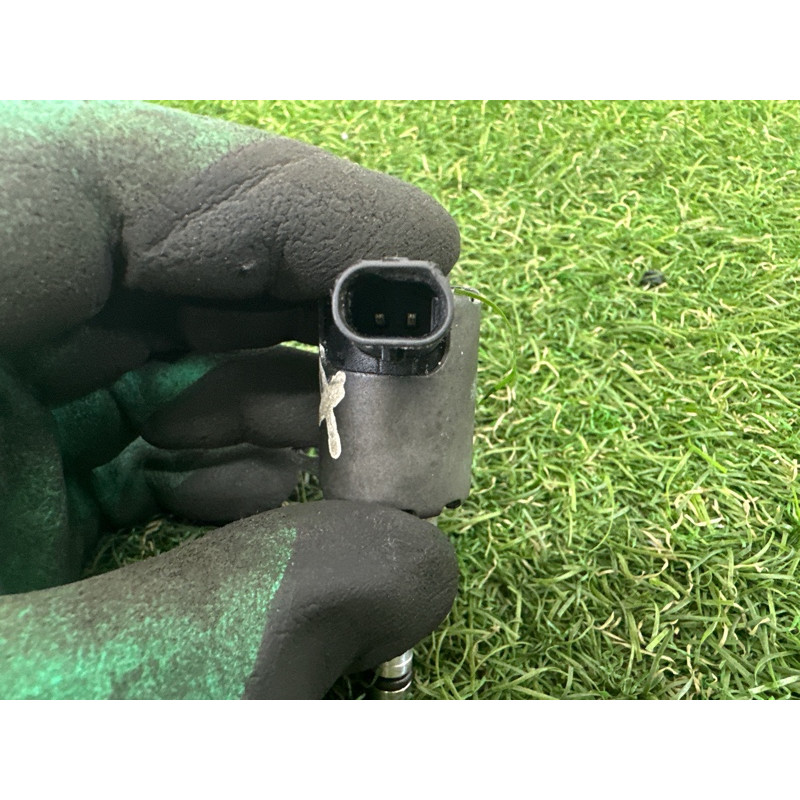 Клапан регулировки давления масла (электрика двигателя) AUDI A3 8V 2015 1.8 CNSB 06K115243M