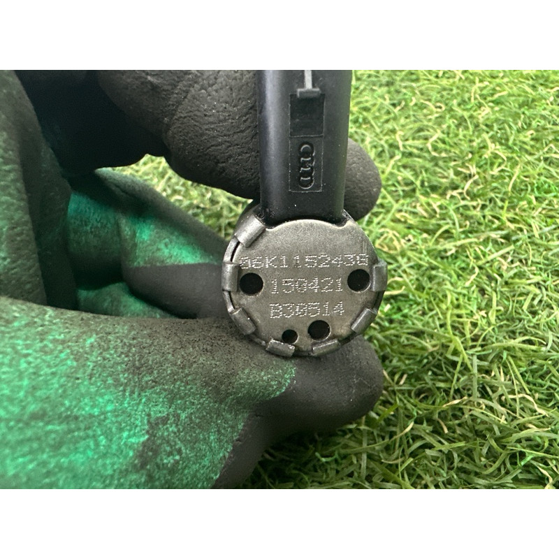 Клапан регулировки давления масла (электрика двигателя) AUDI A3 8V 2015 1.8 CNSB 06K115243M