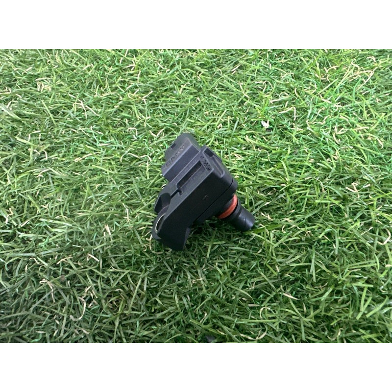 Датчик давления во впускном коллекторе (электрика двигателя) BMW X1 F48 2016 2.0 B46B20 13628637899