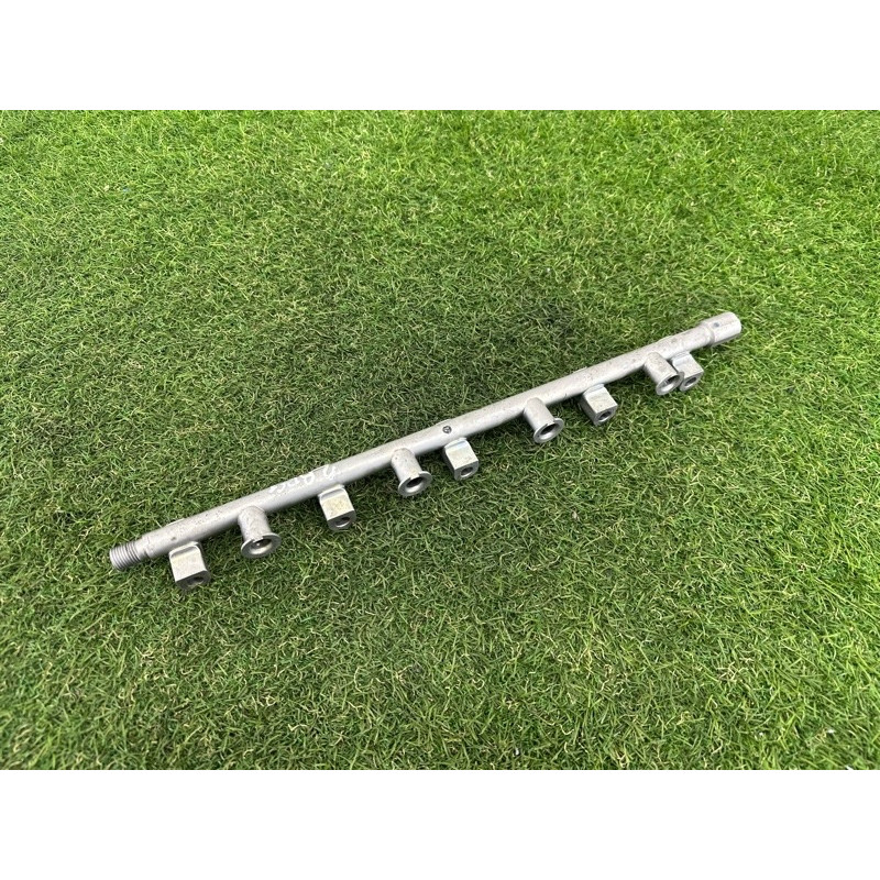 Топливная рампа (топливная система) Nissan Rogue T33 2021 2.5 PR25DD 175216CA0B