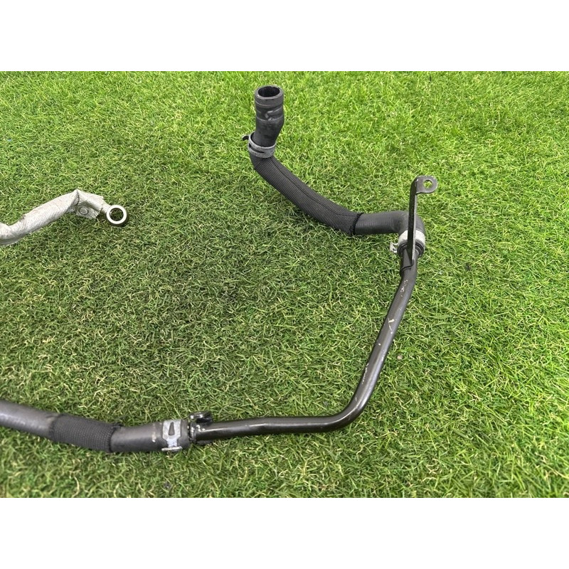 Трубка системи охолодження (система охолодження) AUDI Q5 8R 2012 2.0 CAEB 06H121492D