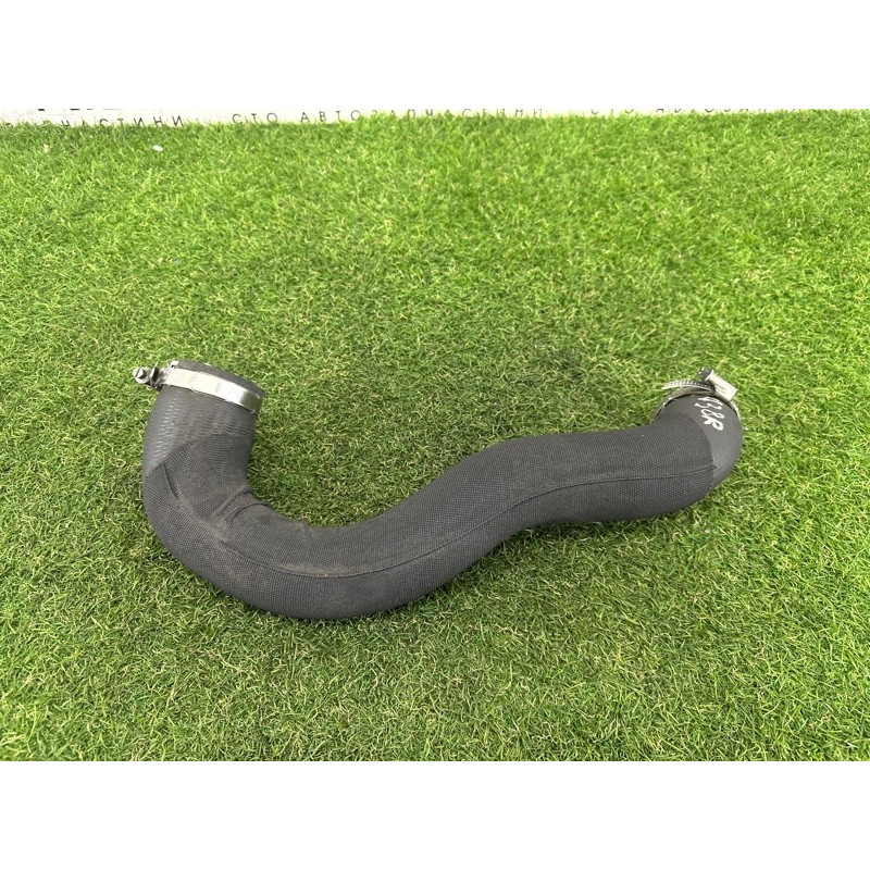 Патрубок интеркулера (двигатель и элементы) AUDI Q5 8R 2012 2.0 CAEB 8R0145738R