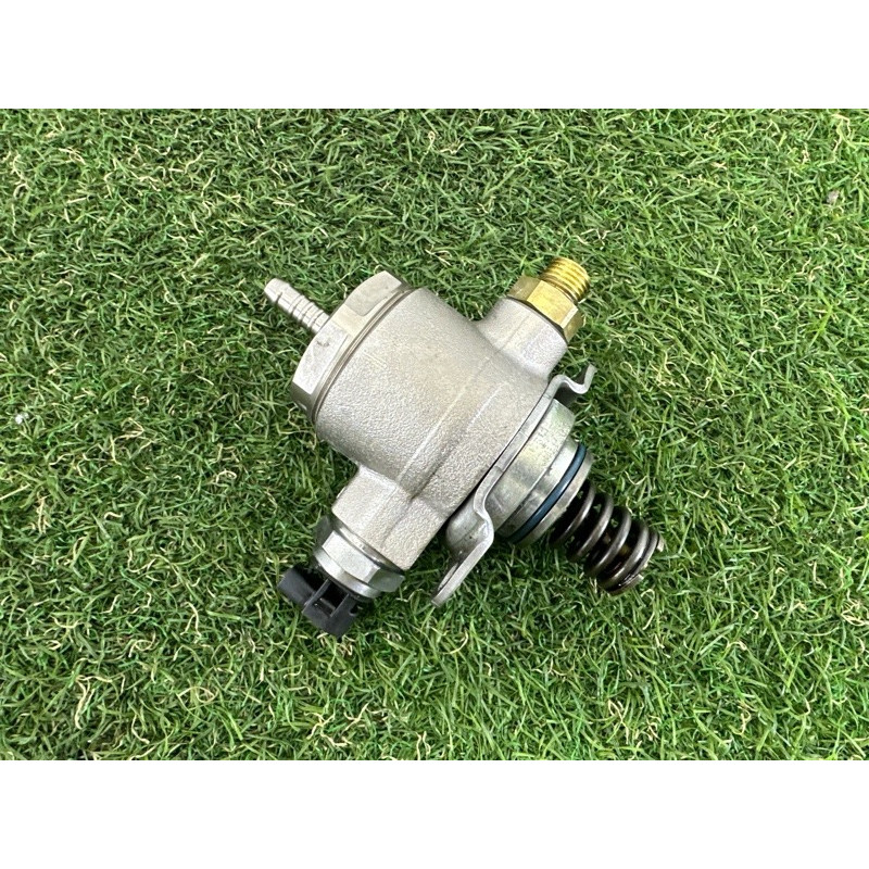 ТНВД (топливная система) AUDI Q5 8R 2012 2.0 CAEB 06J127025G