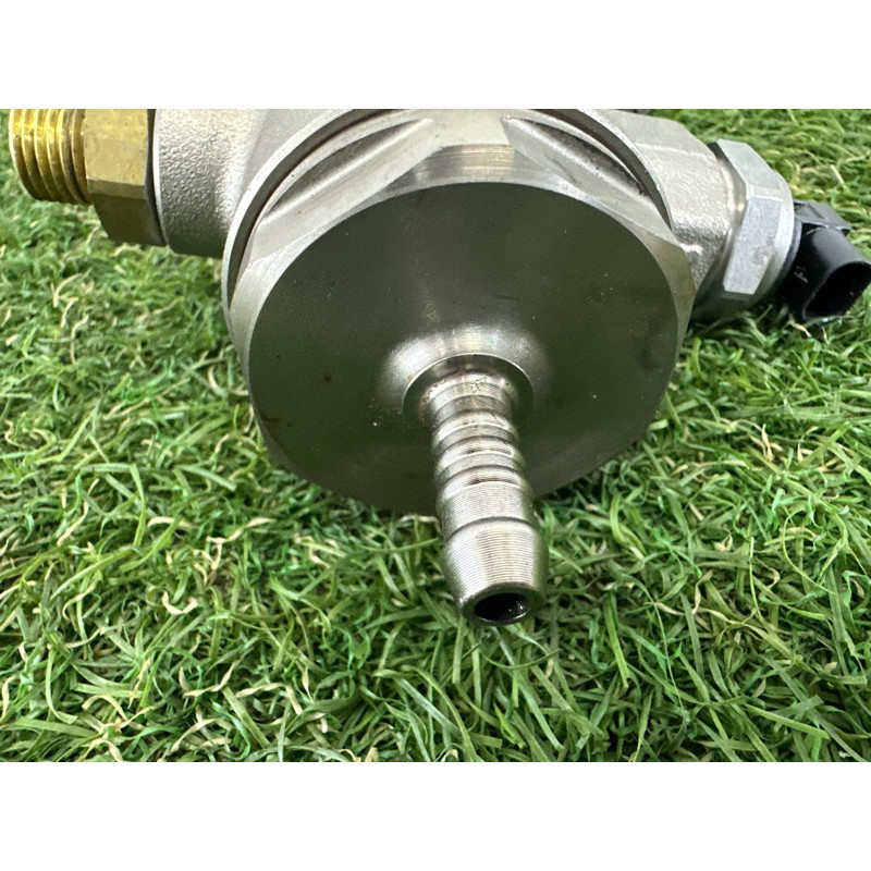 ТНВД (топливная система) AUDI Q5 8R 2012 2.0 CAEB 06J127025G