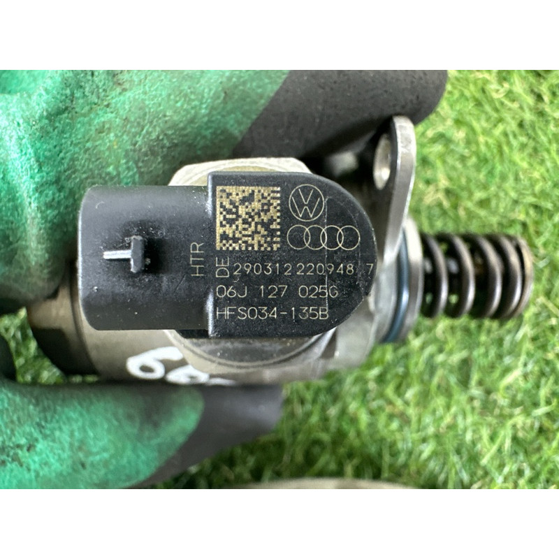 ТНВД (топливная система) AUDI Q5 8R 2012 2.0 CAEB 06J127025G