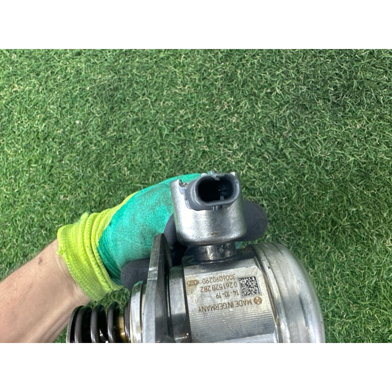 ТНВД (топливная система) BMW 5-series F10 2015 2.0 N20 13518604229