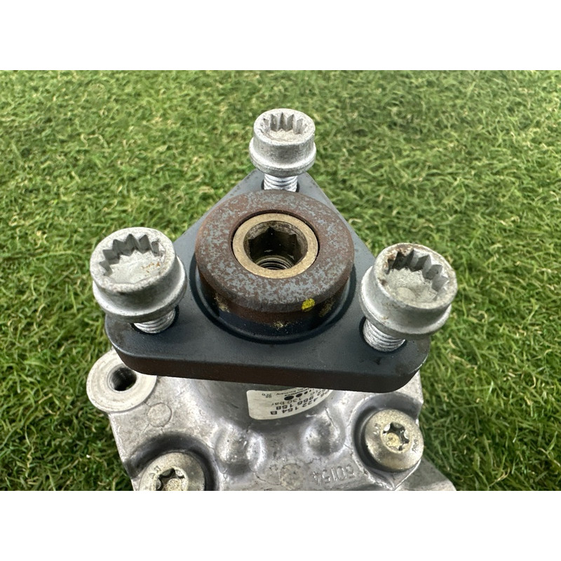 Насос гидроусилителя руля (рулевое управление) Volkswagen Touareg NF 2015 3.6 CGRA 7P6422154B