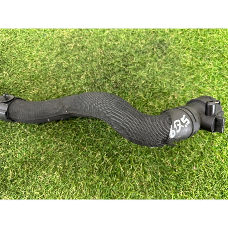 Патрубок (система охлаждения) AUDI Q5 8R 2012 2.0 CAEB 8R0121055D