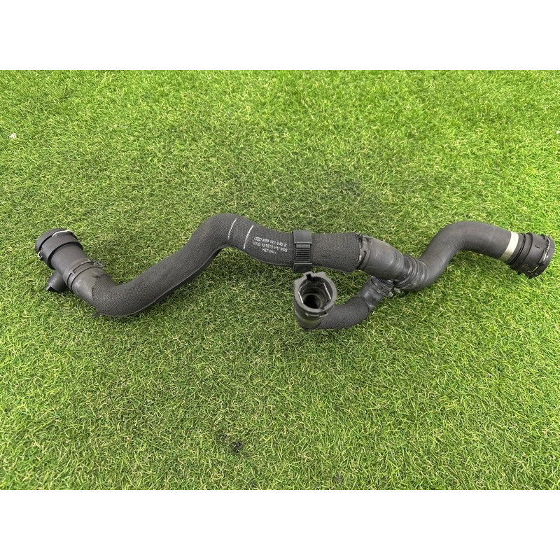Патрубок (система охлаждения) AUDI Q5 8R 2012 2.0 CAEB 8R0121055D
