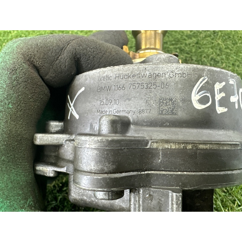 Вакуумный насос (тормозная система) BMW X5 E70 2011 3.0 N55B30 11667619350