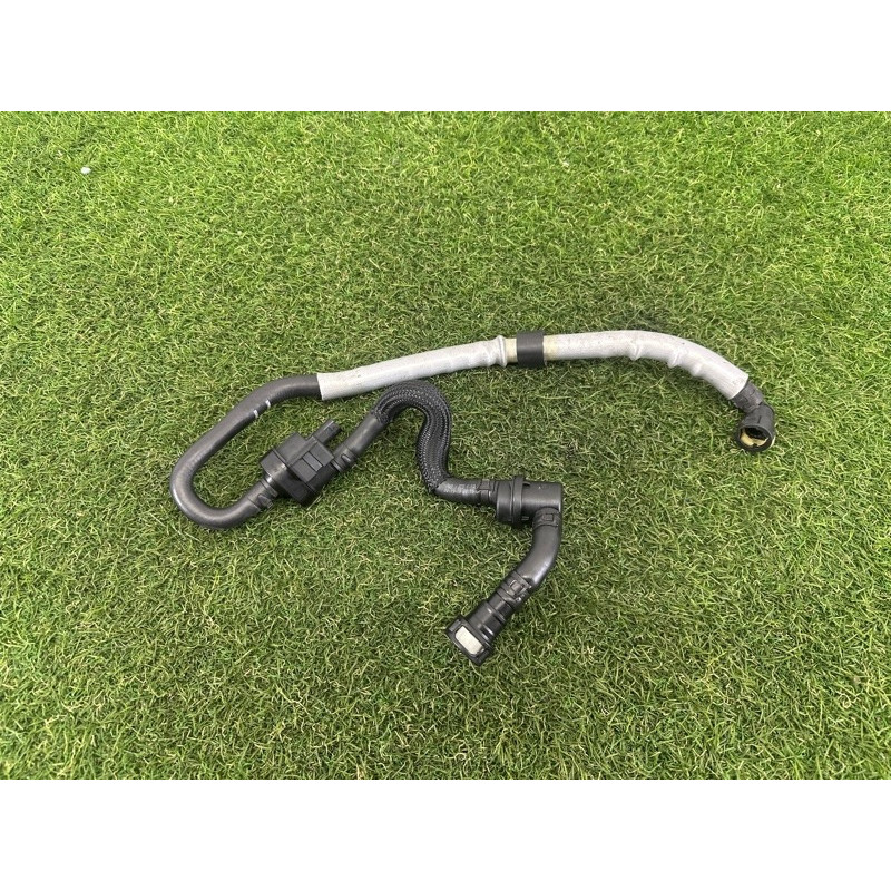 Клапан вентиляции топливного бака (топливная система) Volkswagen Touareg NF 2015 3.6 CGRA 7P6133352C