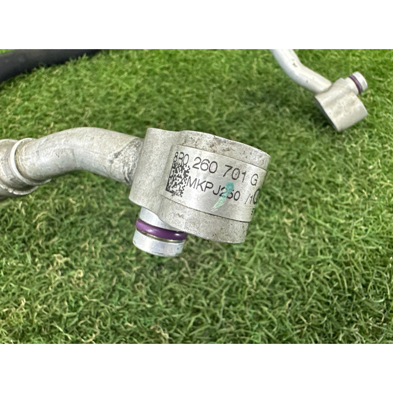 Трубка кондиционера (отопление и кондиционирование) AUDI Q5 8R 2012 2.0 CAEB 8R0260701G