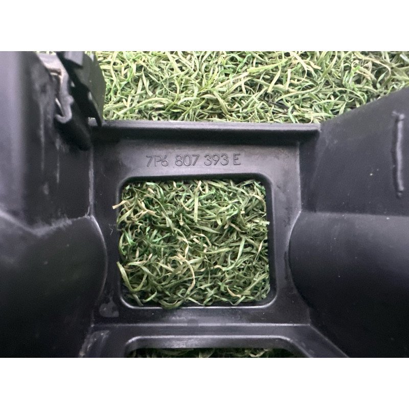 Крепление бампера (кузов и элементы) Volkswagen Touareg NF 2015 3.6 CGRA 7P6807375C