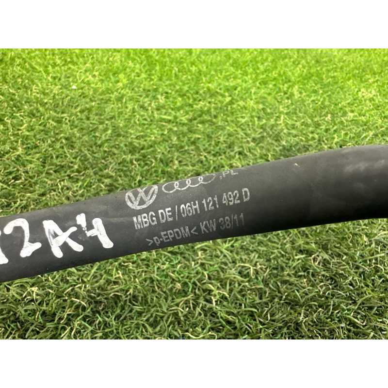 Трубка системы охлаждения (система охлаждения) AUDI A4 B8 2012 2.0 CAEB 06H121492D