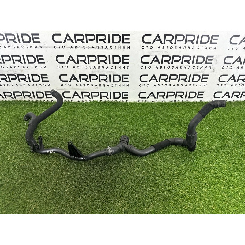 Трубка системы охлаждения (система охлаждения) AUDI A3 8V 2015 1.8 CNSB 5Q0122058C