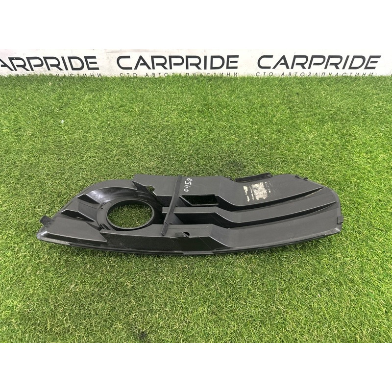 Накладка противотуманной фары (кузов и элементы) AUDI Q5 8R 2012 2.0 CAEB 8R0807682A01C