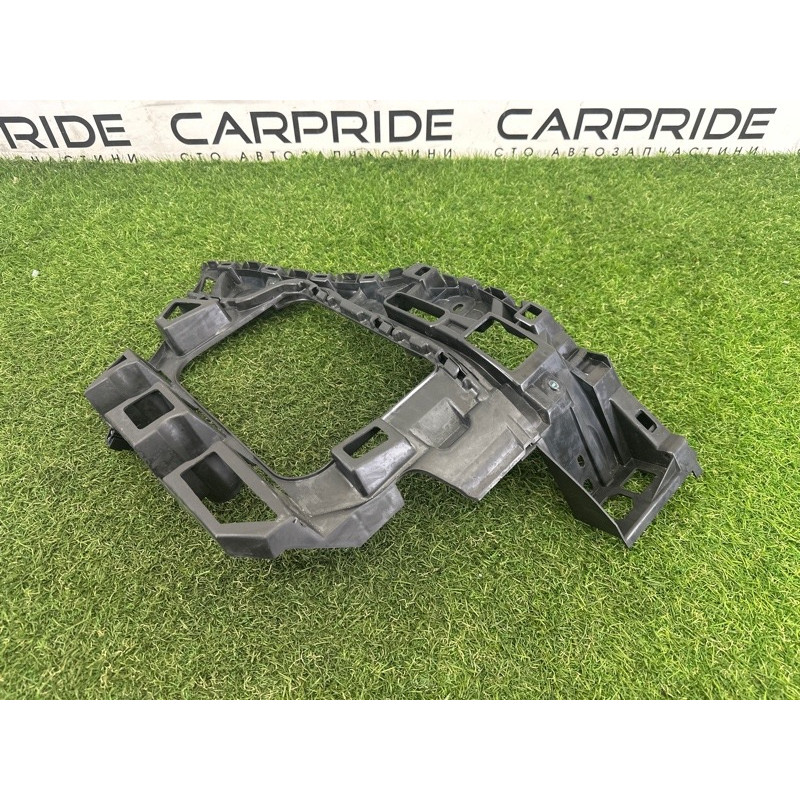 Крепление бампера (кузов и элементы) Volkswagen Touareg NF 2015 3.6 CGRA 7P6807375C