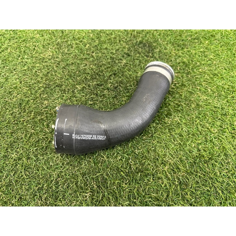 Патрубок інтеркулера (двигун та елементи) BMW X5 E70 2013-2015 3.0 13717575408