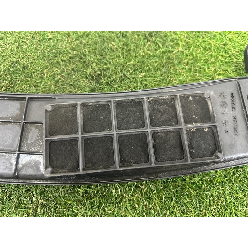 Патрубок воздушного фильтра (впускная система) Nissan Rogue T33 2021 2.5 PR25DD 165546RA0A