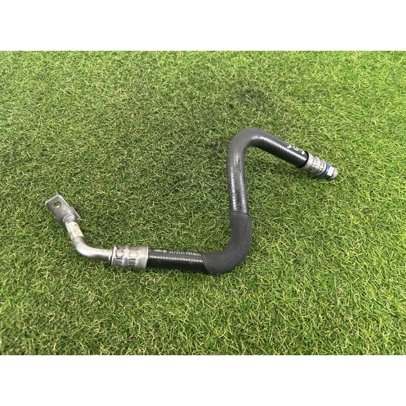 Трубка охлаждения инвертора (двигатель и элементы) AUDI Q5 8R 2012 2.0 CAEB 8R0317825D