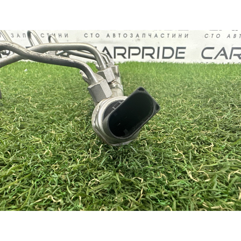 Топливная рампа (топливная система) BMW X5 E70 2013-2015 3.0 13537547600