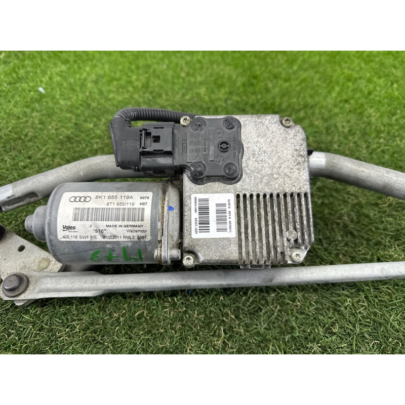 Трапеция дворников (кузов и элементы) AUDI A4 B8 2012 2.0 CAEB 8K1955023C