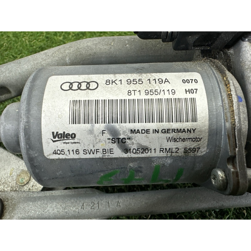 Трапеция дворников (кузов и элементы) AUDI A4 B8 2012 2.0 CAEB 8K1955023C