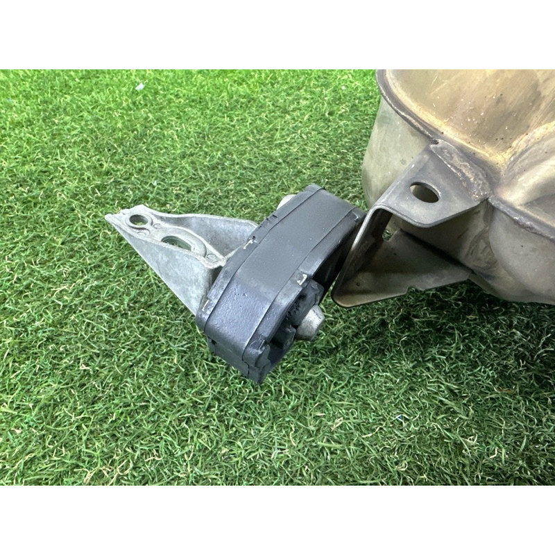 Глушитель (выпускная система) AUDI Q5 8R 2012 2.0 CAEB 8R0253609AE