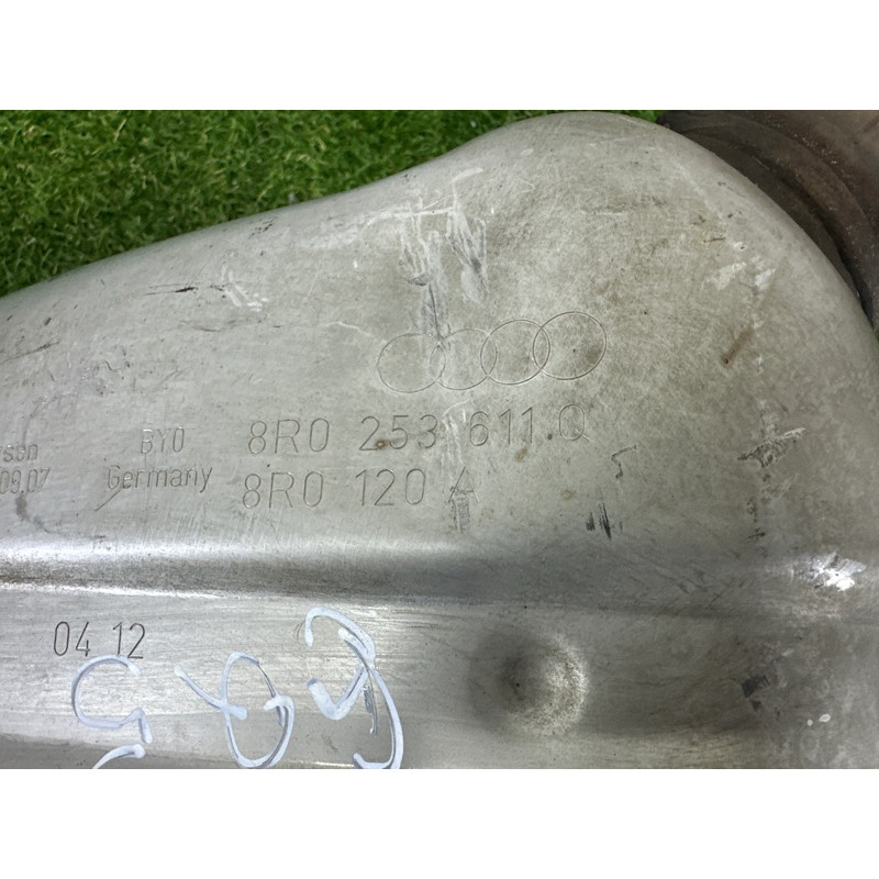 Глушитель (выпускная система) AUDI Q5 8R 2012 2.0 CAEB 8R0253609AF