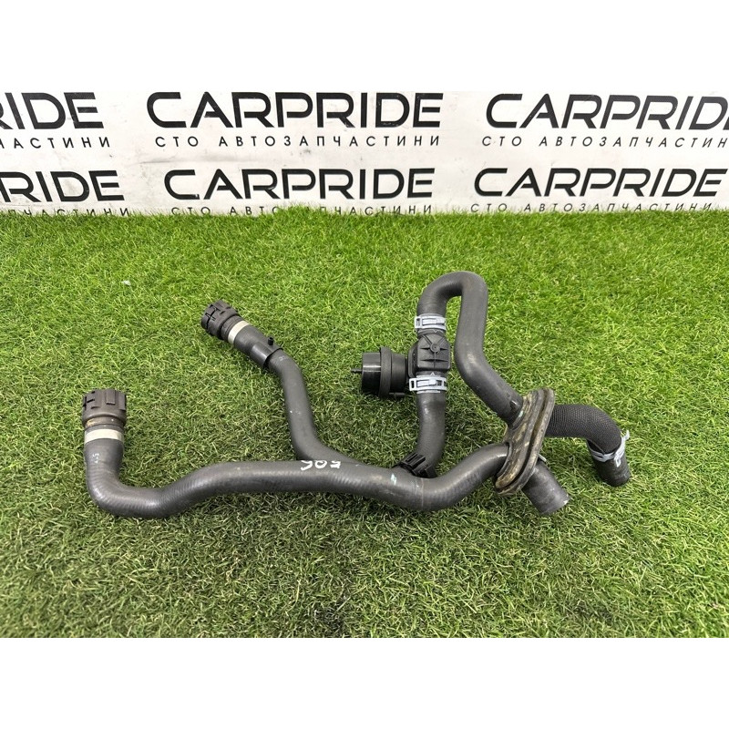 Патрубок (система охлаждения) AUDI Q5 8R 2012 2.0 CAEB 8R0819371E